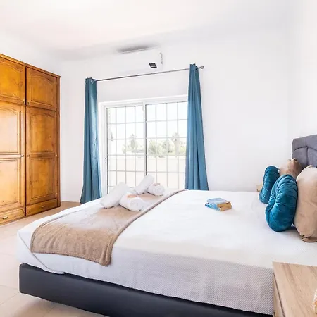 וילה Bahia By Algarve Vacation אלבופיירה