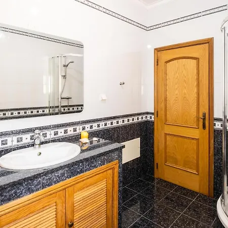 Bahia - Moradia Com Piscina De água Salgada Em Villa
