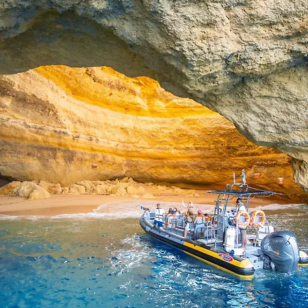 Bahia - Moradia Com Piscina De Agua Salgada Em *