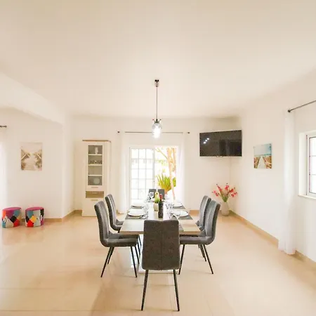 Villa Bahia - Moradia Com Piscina De Agua Salgada Em